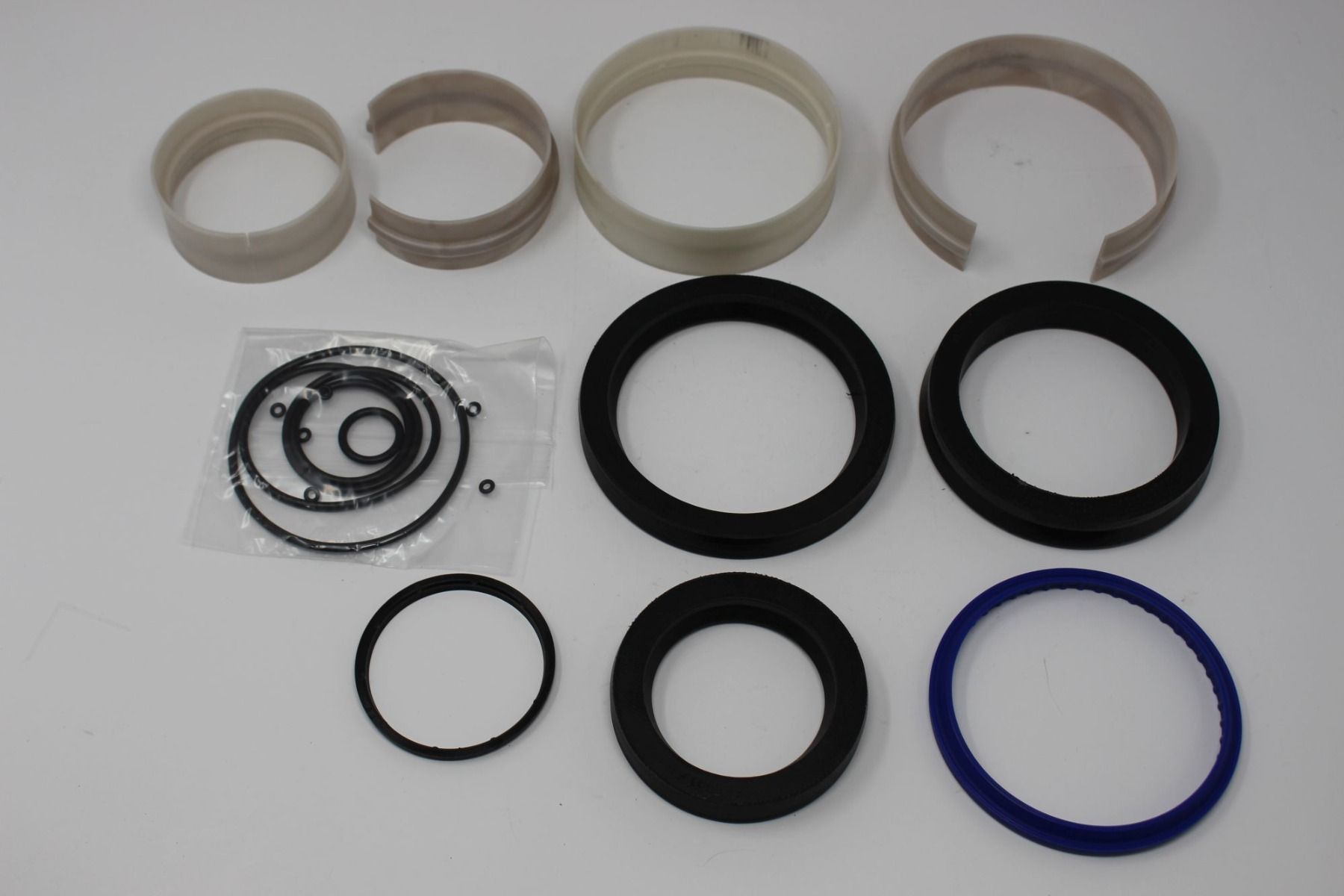 TKE Spare Parts | ENCODER 90 DEGREE CONNECTOR DANACHER OTIS AAA633F3